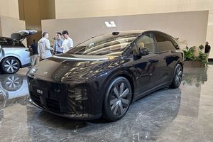 32.18万元起售，理想i8正式上市，三款配置如何选？