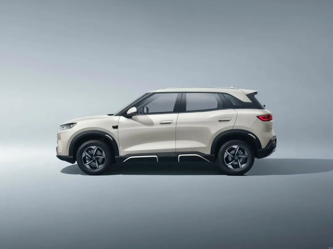 【E汽车】比亚迪元UP 301KM领航型正式上市