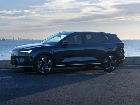 迎合插混热潮，沃尔沃全新XC70 能否突出重围？