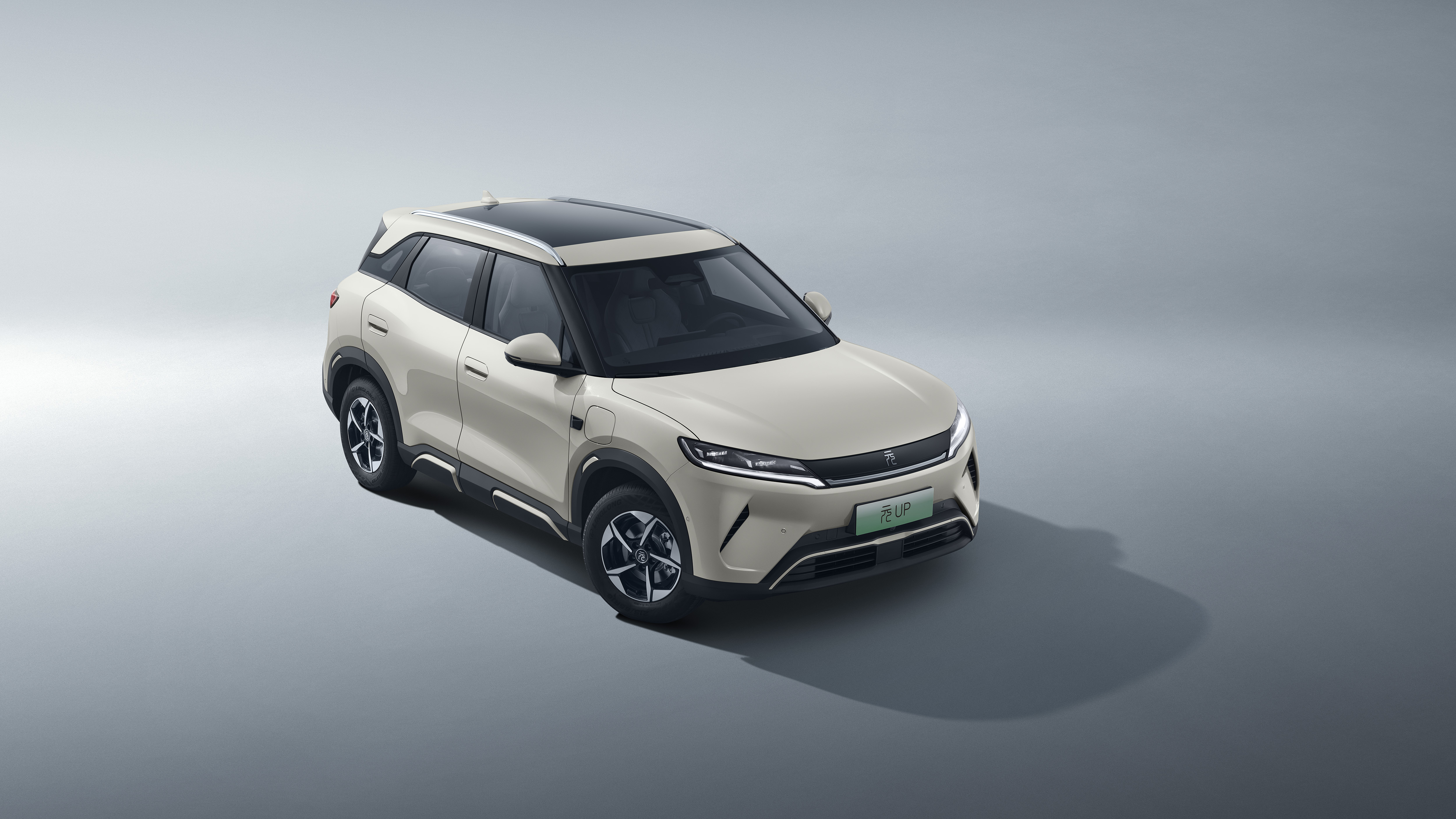 元UP 301KM领航型：年轻人第一台SUV，7.48万元入门即高配