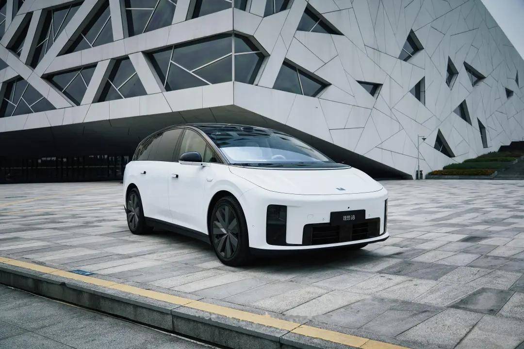 理想i8：要么不做，要做就做最好