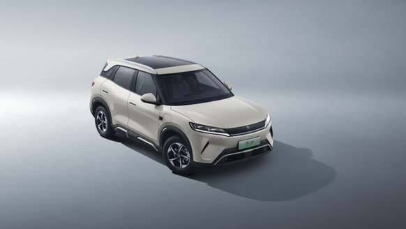 加推301KM领航型 元UP售价7.48万起