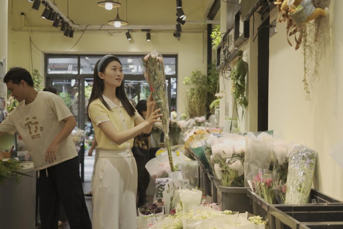 花店老板娘的选车经：对比多款新能源车后，为何独爱锐胜 E-M7？