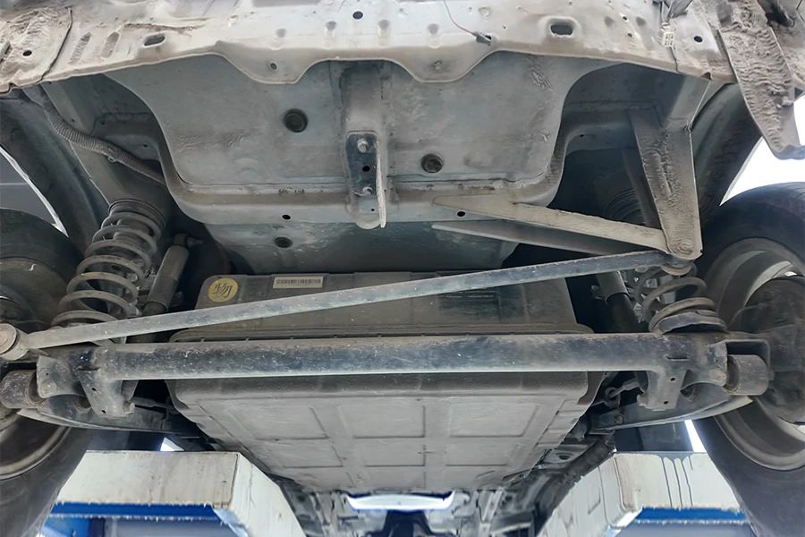 昌河北斗星拆车：一个壳子+四个轮=这辆车！