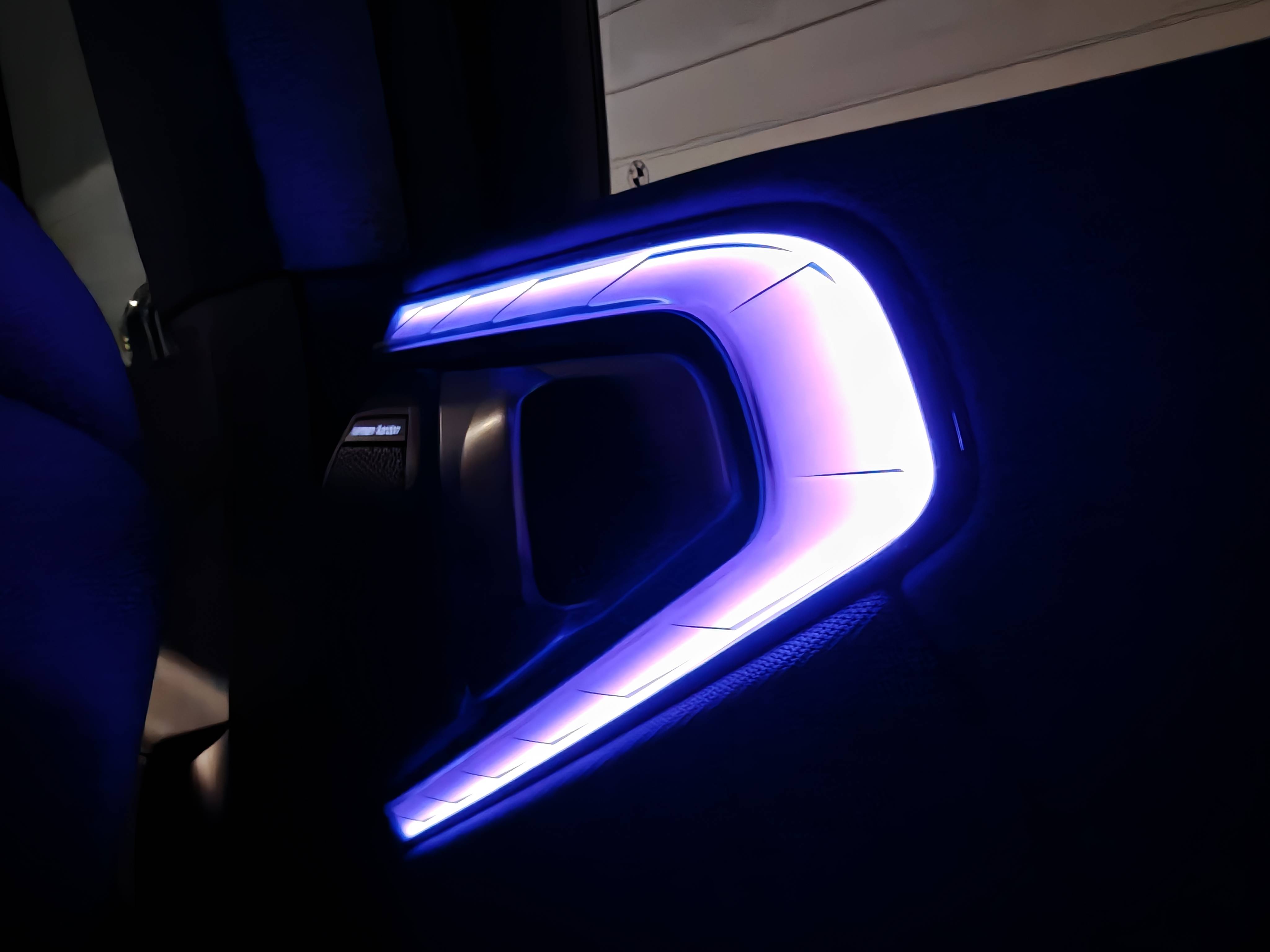 试驾全新宝马X3长轴距版：用X5的轴距打造X3，驾控依然在线