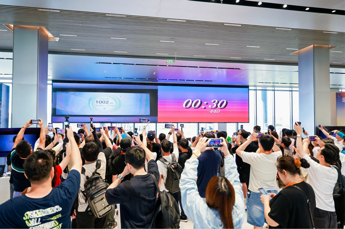 汉家族百万交付背后的技术突围之路