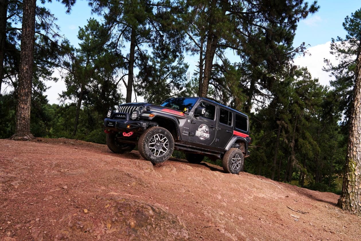 Jeep侏罗纪世界探索版发布：牧马人与角斗士联袂登场