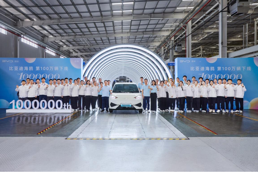 E汽车】从国民神车到全球标杆，解码比亚迪海鸥的百万销量奇迹