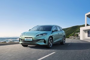 综合续航2000km！比亚迪海豹06 DM-i旅行版上市 售10.98万元起