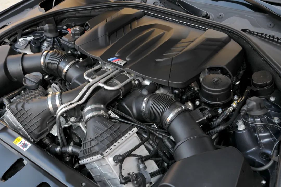 V8+6MT，这你受得了吗？