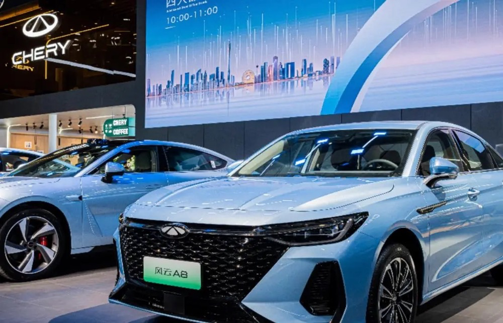 风云A9L以13.99万抢购价，重构中大型混动轿车市场格局！