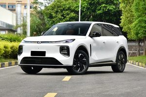 买插混SUV，要空间、还要省钱，长安启源Q07对上宋L，优先选谁？
