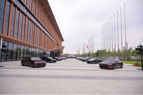 重塑全球真C级豪华旗舰标杆 风云A9L全球上市，超级置换抢购价13.99万元起
