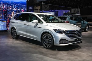 大众豁出去了，大7座MPV暴跌11.5万，长超5米3，和别克GL8抢饭碗