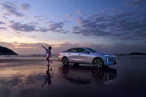 银河 L6 EM-i 杀疯了！2000km 续航 + 0 息，7.78 万冲就对了