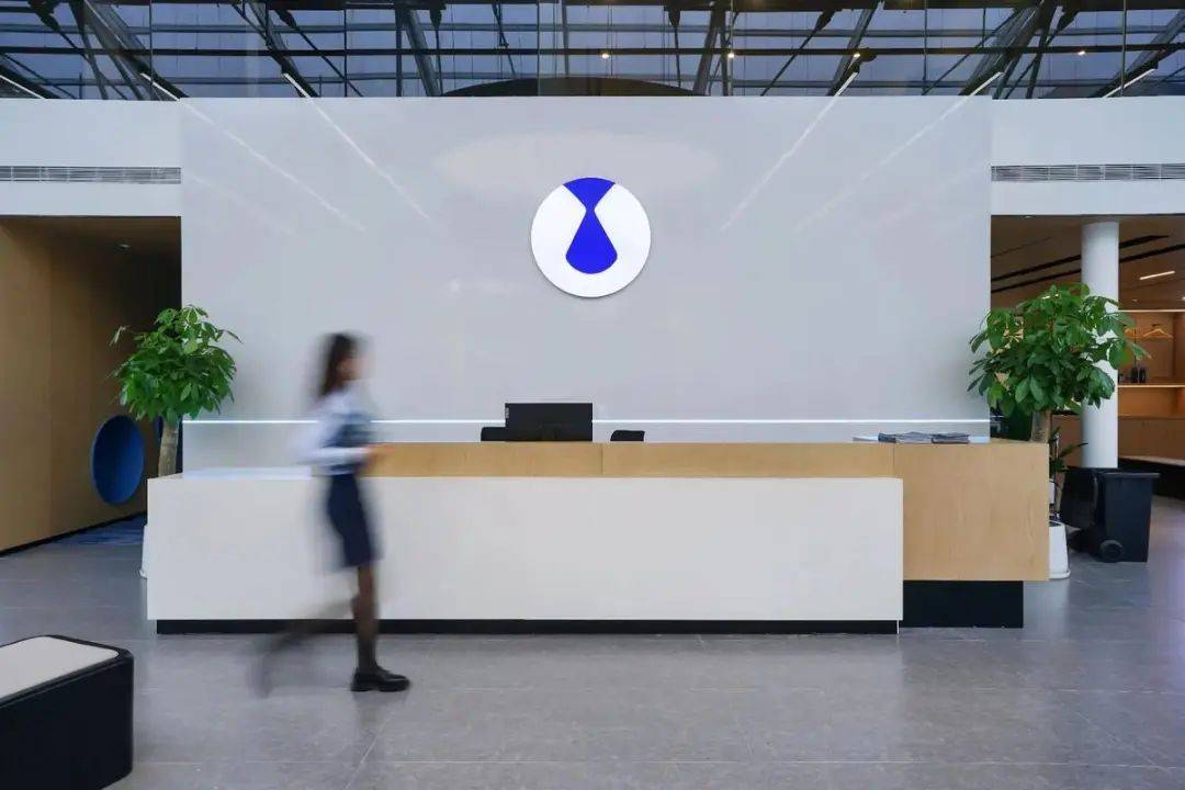 腾势，不想再做“高端的比亚迪”