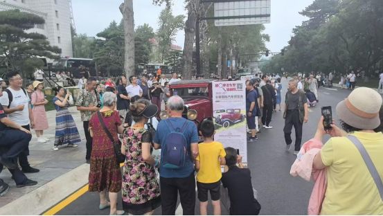 名街展新颜 经典聚鎏光 车韵沁全城