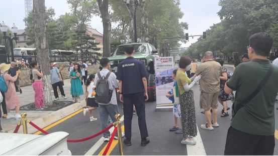 名街展新颜 经典聚鎏光 车韵沁全城