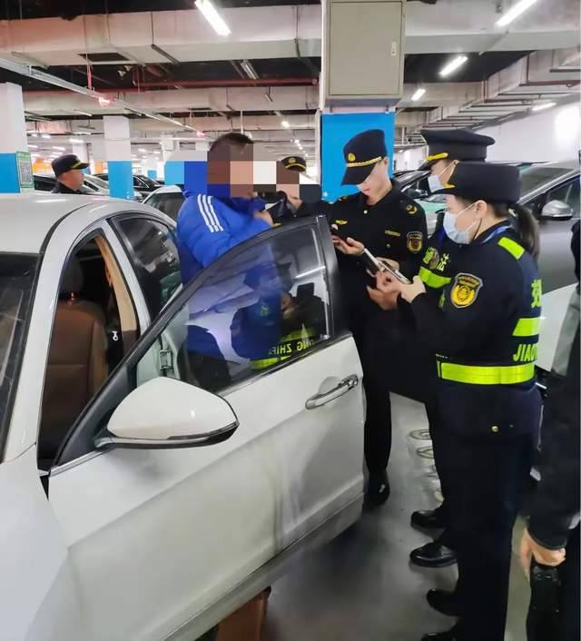 天府机场转圈真相曝光，官方首次回应，行车记录仪彻底被扒！