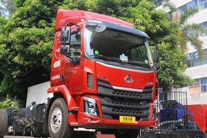 乘龙卡车到底安全吗？物理层面分析8吨卡车撞SUV