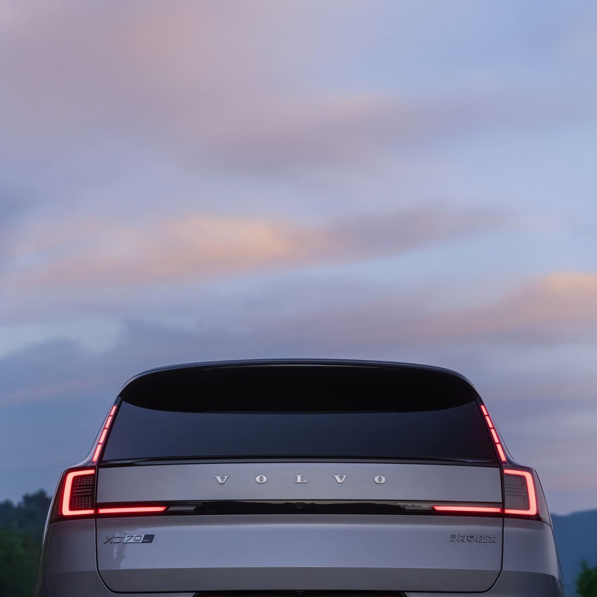 沃尔沃全新XC70，车圈里的“淡颜系天花板”