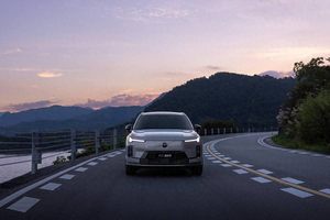 沃尔沃全新XC70，车圈里的“淡颜系天花板”