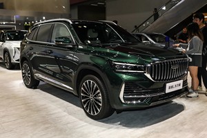 吉利豁出去了！大SUV看着像40万，只卖9万，配2.0T+8AT，卖爆了！