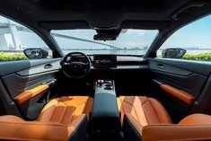 全能运动轿跑等你来驾：长安第三代UNI-V昆明上市
