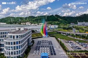 吉利银河 A7 百城交付启幕，电混家轿市场迎来 "颠覆者"