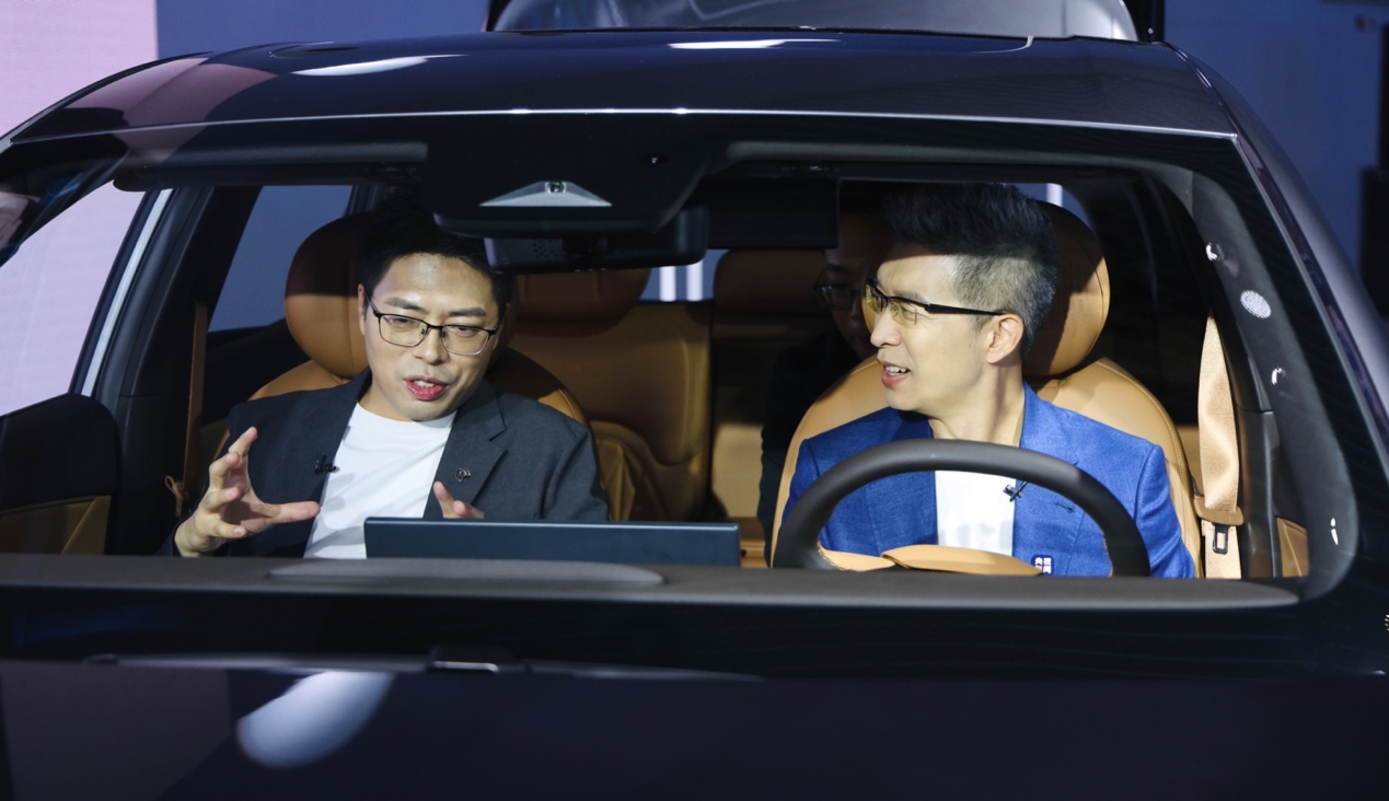 这才是真的“理想”L8，东风风神L8预售12.99万起