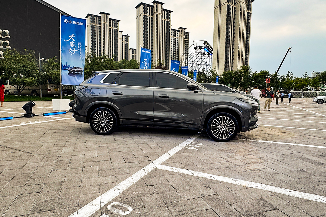 12.99万元起，轴距2米9的平民SUV，东风风神L8硬核预售