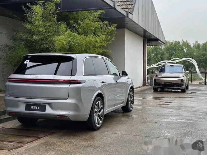 坦克“堕落”换赛道，奶爸车集体吃瓜捞