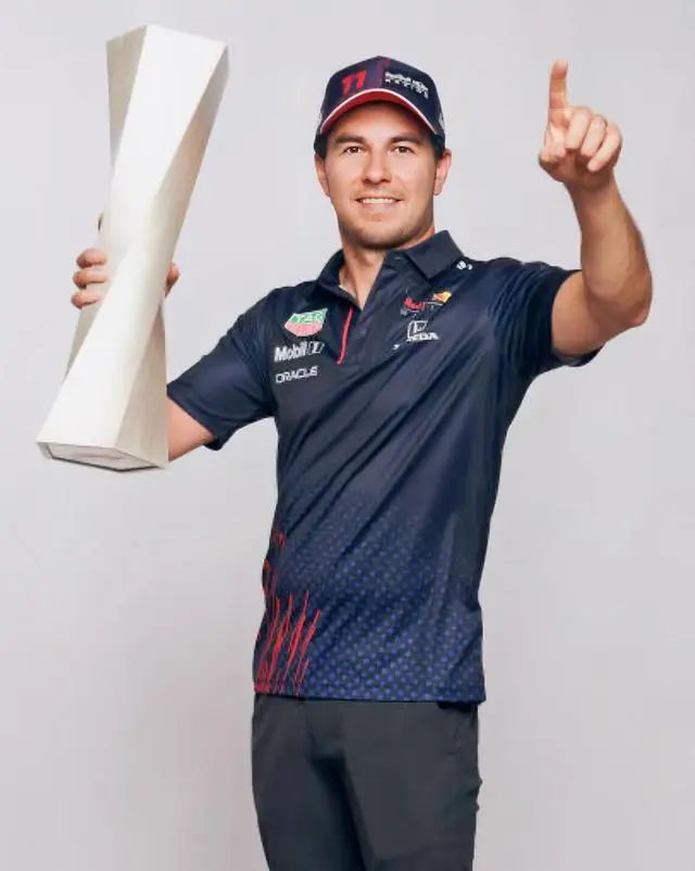 佩雷兹签约凯迪拉克！周冠宇的F1之路还有转机吗？