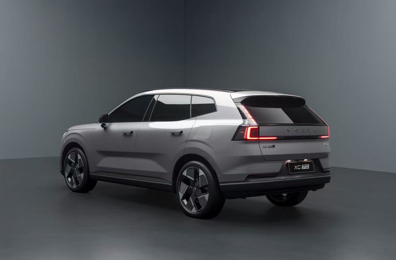 全新XC70 霞光灰.jpg