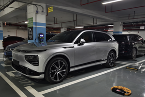 小鹏中大型增程SUV，纯电续航430km，打理想？