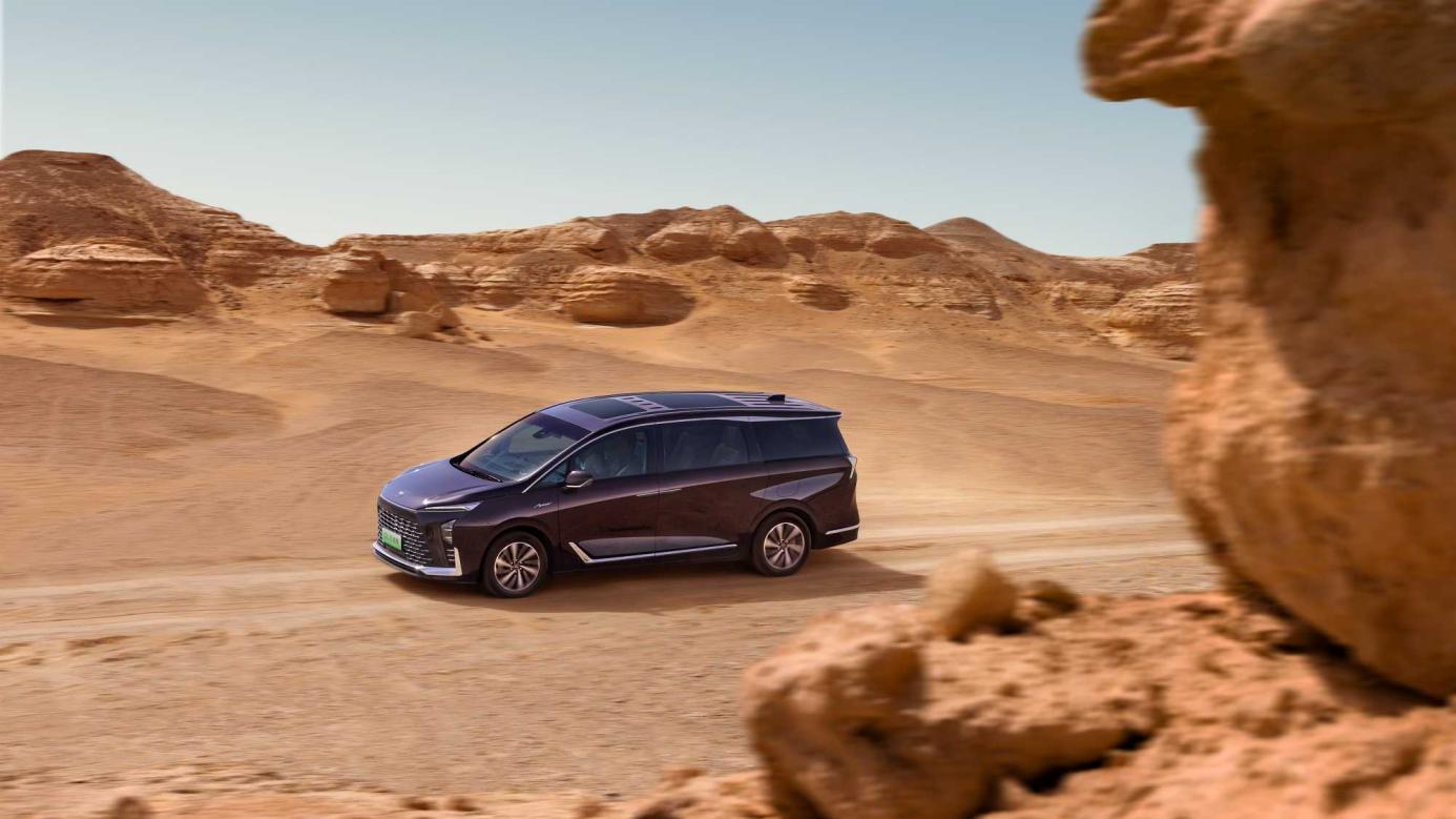 豪华新能源MPV——全新GL8陆尊开启预售