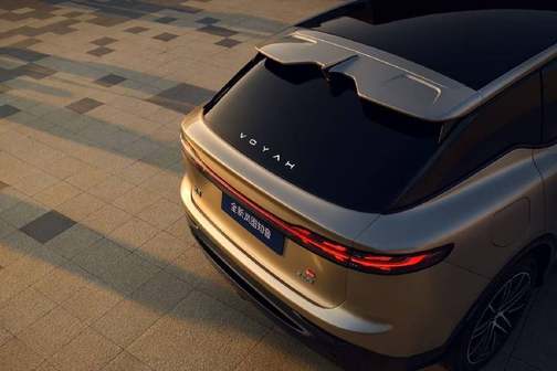 配齐”担当 华系首款家用纯电SUV 全新岚图知音预售价22万元起