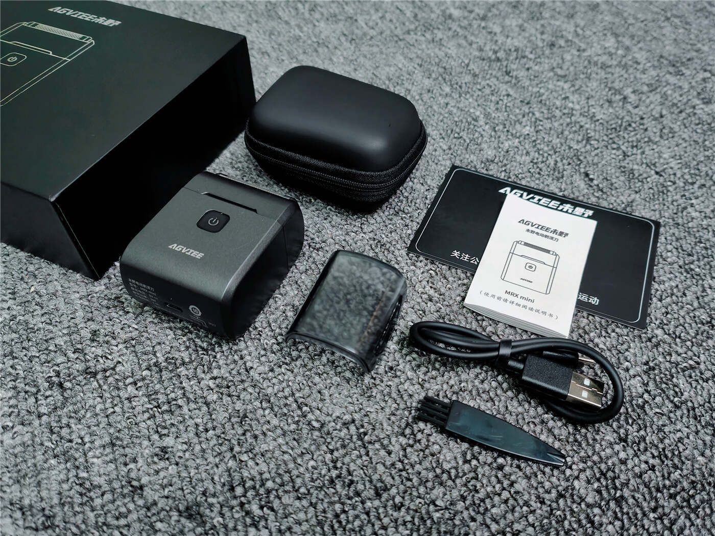 未野MRX mini剃须刀测评：行业标杆！媲美千元级首款5刀头迷你+23000高转速！