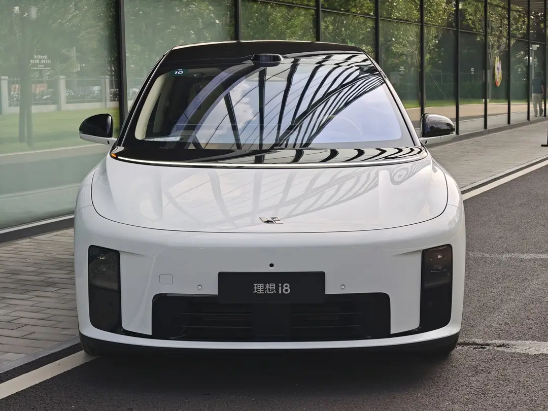 短试理想i8：一改L系列软绵，底盘质感不输50万级SUV