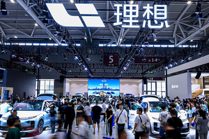 理想汽车调整销服体系！总部直管，李想：9月i8挑战月销过万