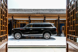 国产大型SUV，长近5米7+6座，配4.0T V8发动机，比库里南更霸气！