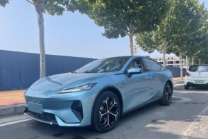 2026款深蓝L07上市，标配华为乾崑ADS SE​，限时13.59万元起