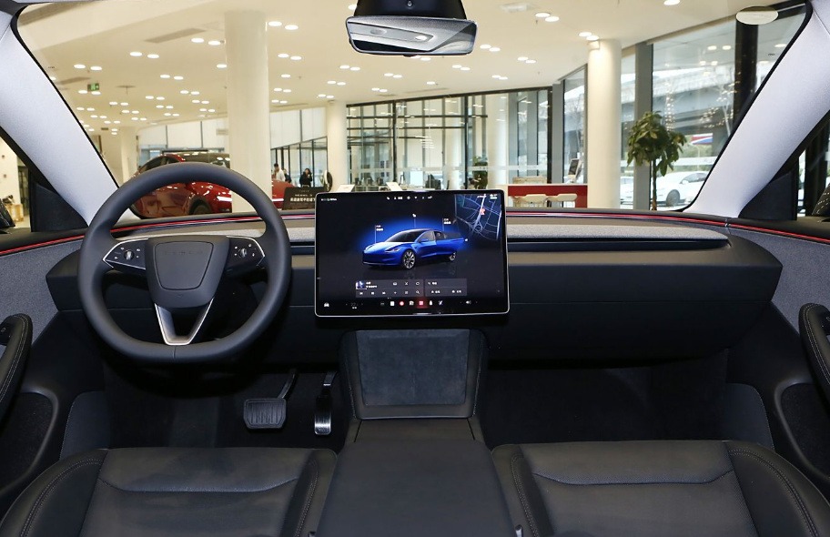 史上“最能跑”！特斯拉Model 3长续航后驱版值不值？