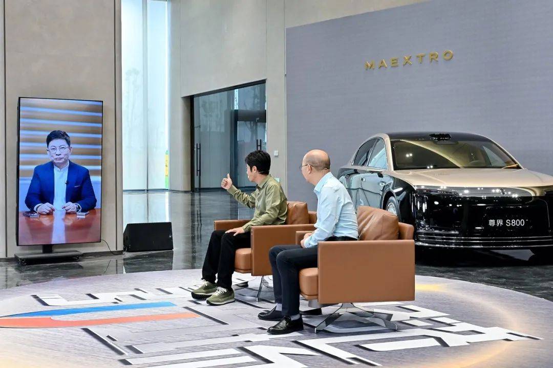 在这里，撒贝宁找到了“五彩斑斓的工艺”！