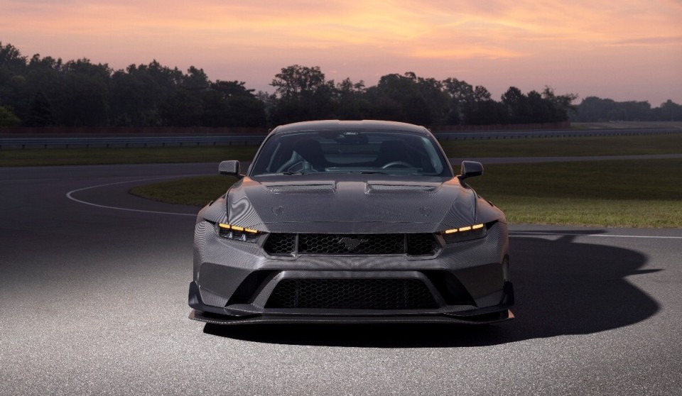 Mustang GTD Liquid Carbon亮相美国加州拉古纳赛道
