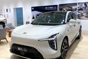 20万级“六边形战士”智己LS6：用技术重新定义性价比，用户直呼“真香”！
