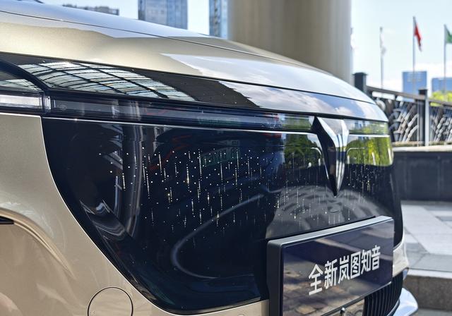 空间是王道 短前悬是家用中型SUV最优解