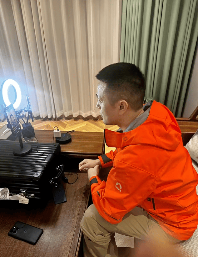 李斌开ES8去珠峰，这次没用奶妈车