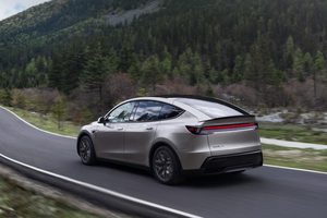特斯拉发布六座豪华SUV Model Y L，续航751公里，标配六座安全气囊