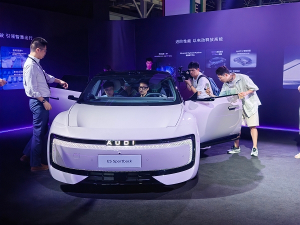 预售现场欢呼声不断！奥迪 E5 Sportback出牌就“摊牌”